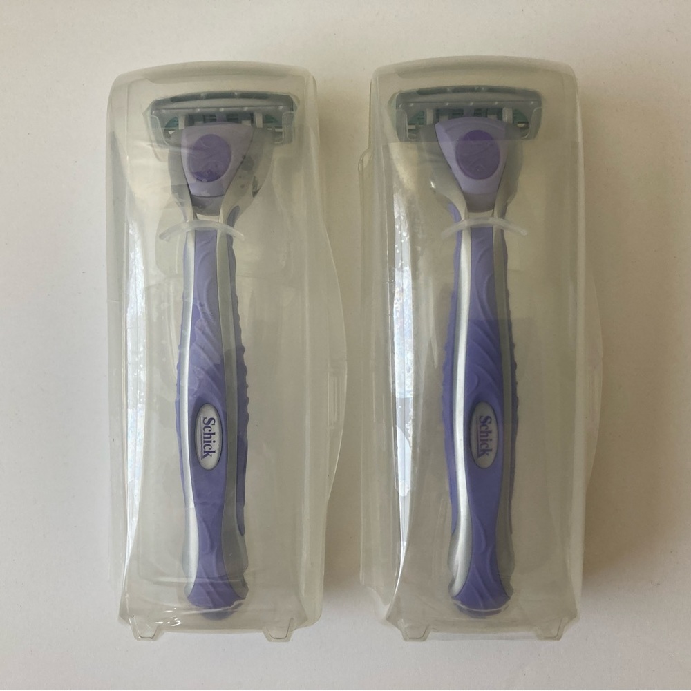 2 Schick Women`s Razor Purple 4 Blade Razors Lot Set